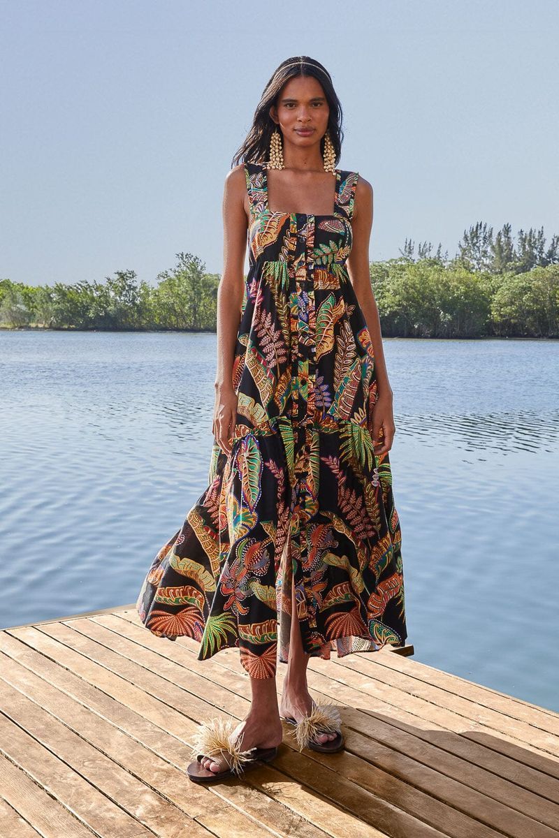 Maxikleid mit tropischem Blattmuster