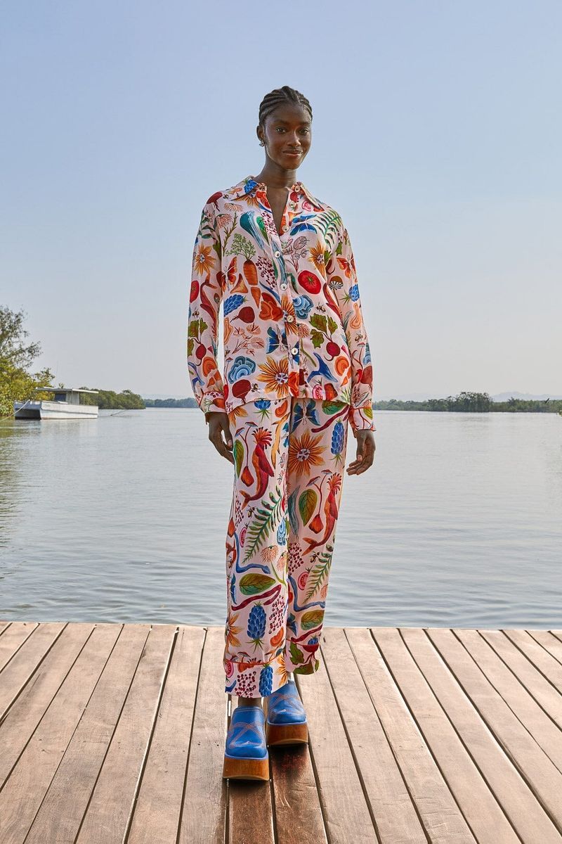 Loungehose mit illustrativem Allover-Print