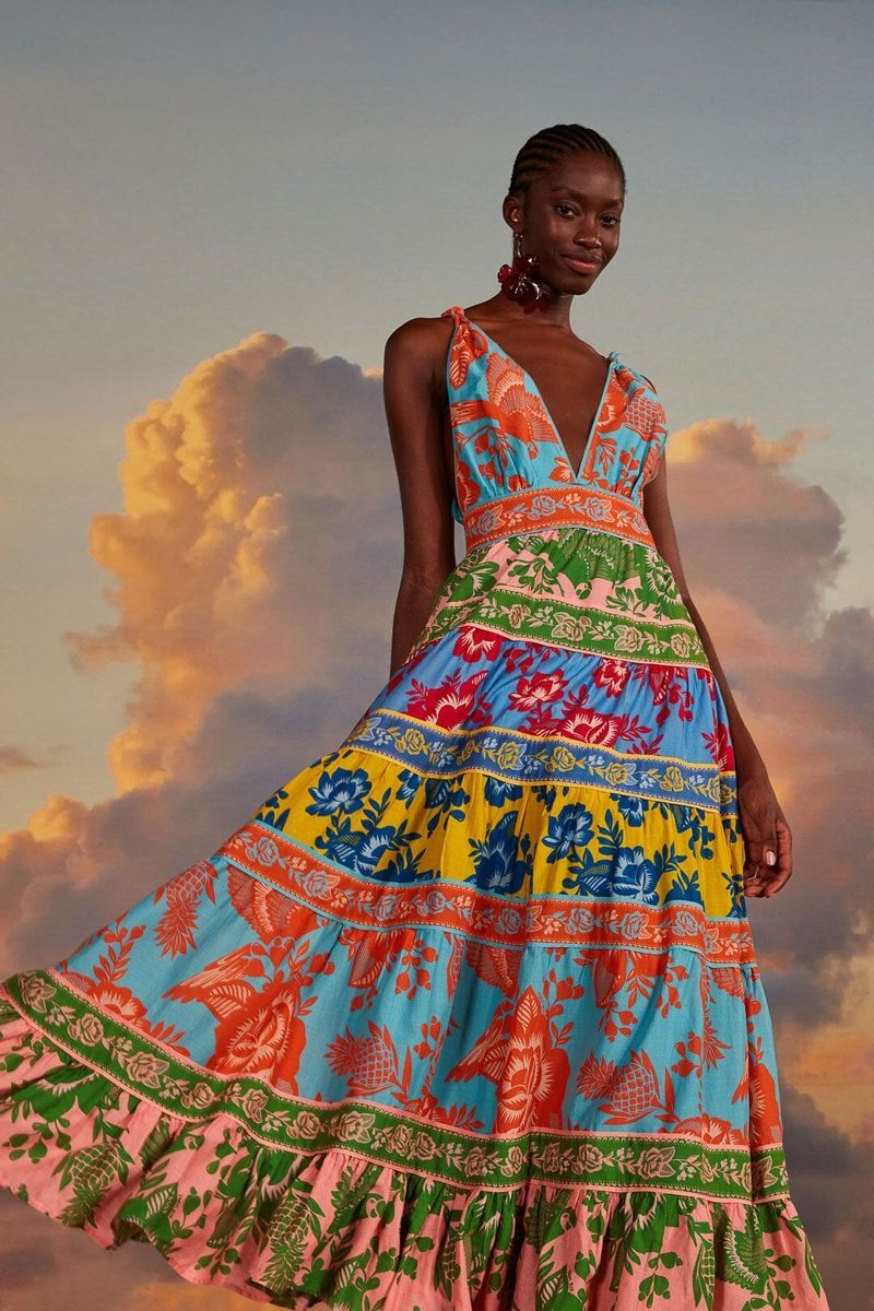 Farbenfrohes Midi-Stufenkleid mit Botanik-Print