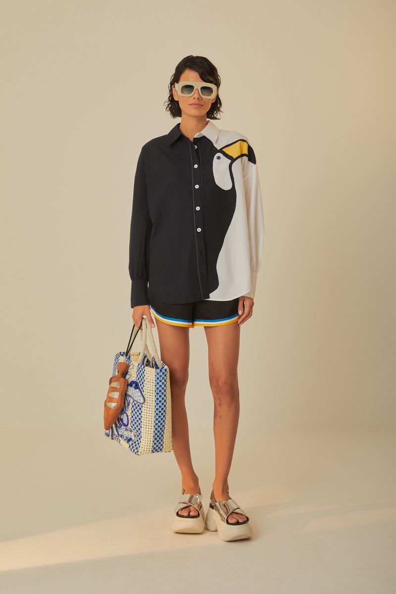Ausgestellte High-Waist-Shorts mit Streifensaum
