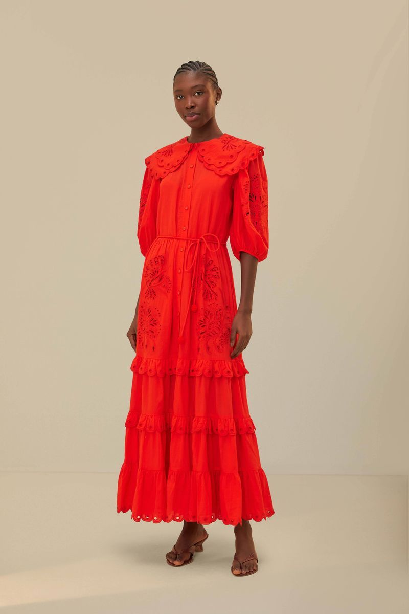 Gestuftes Maxikleid mit Richelieu-Stickerei