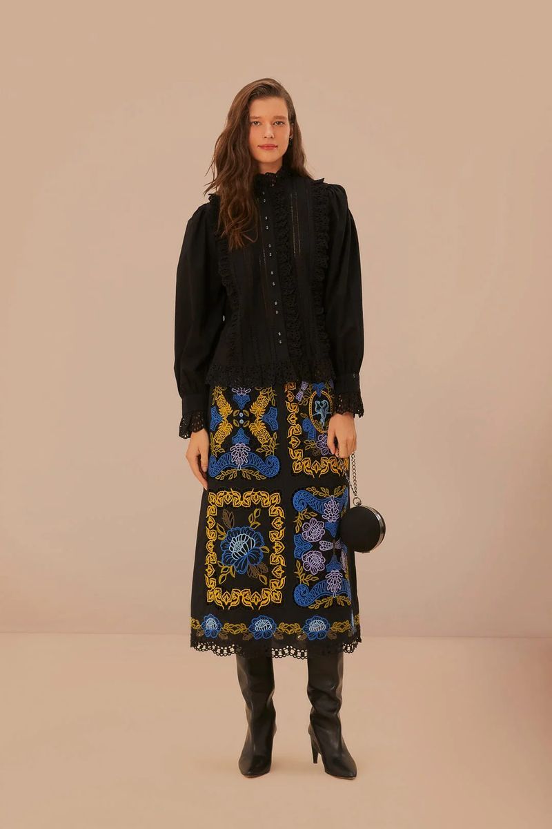 Romantische Bluse mit Spitze und Falten