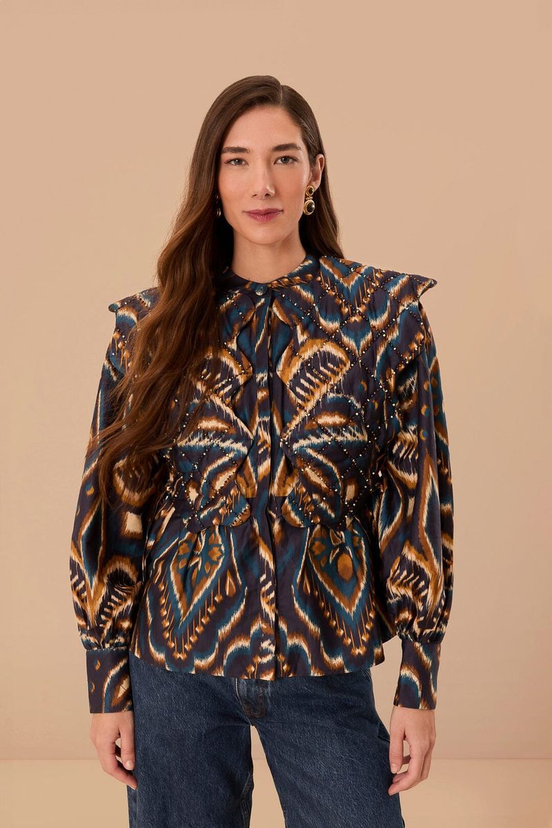 Statement-Bluse mit Matelassé und Ikat-Muster
