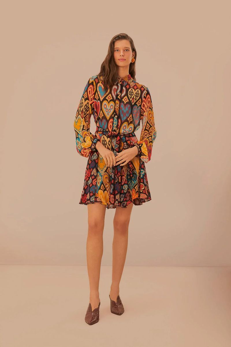 Verspieltes Minikleid mit Ikat-Herzprint