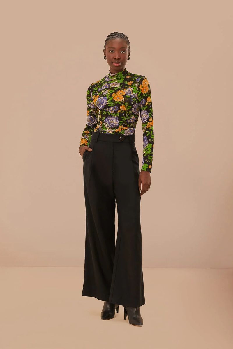 Fließende weit geschnittene High-Waist-Hose