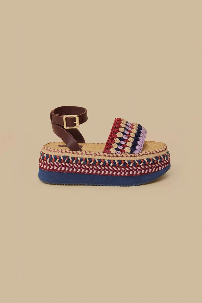 Häkel-Espadrilles mit Plateausohle