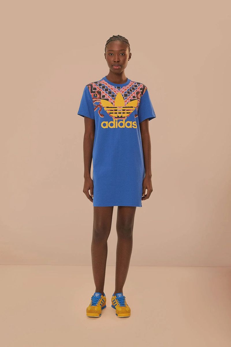 Bedrucktes Logo-T-Shirt-Kleid