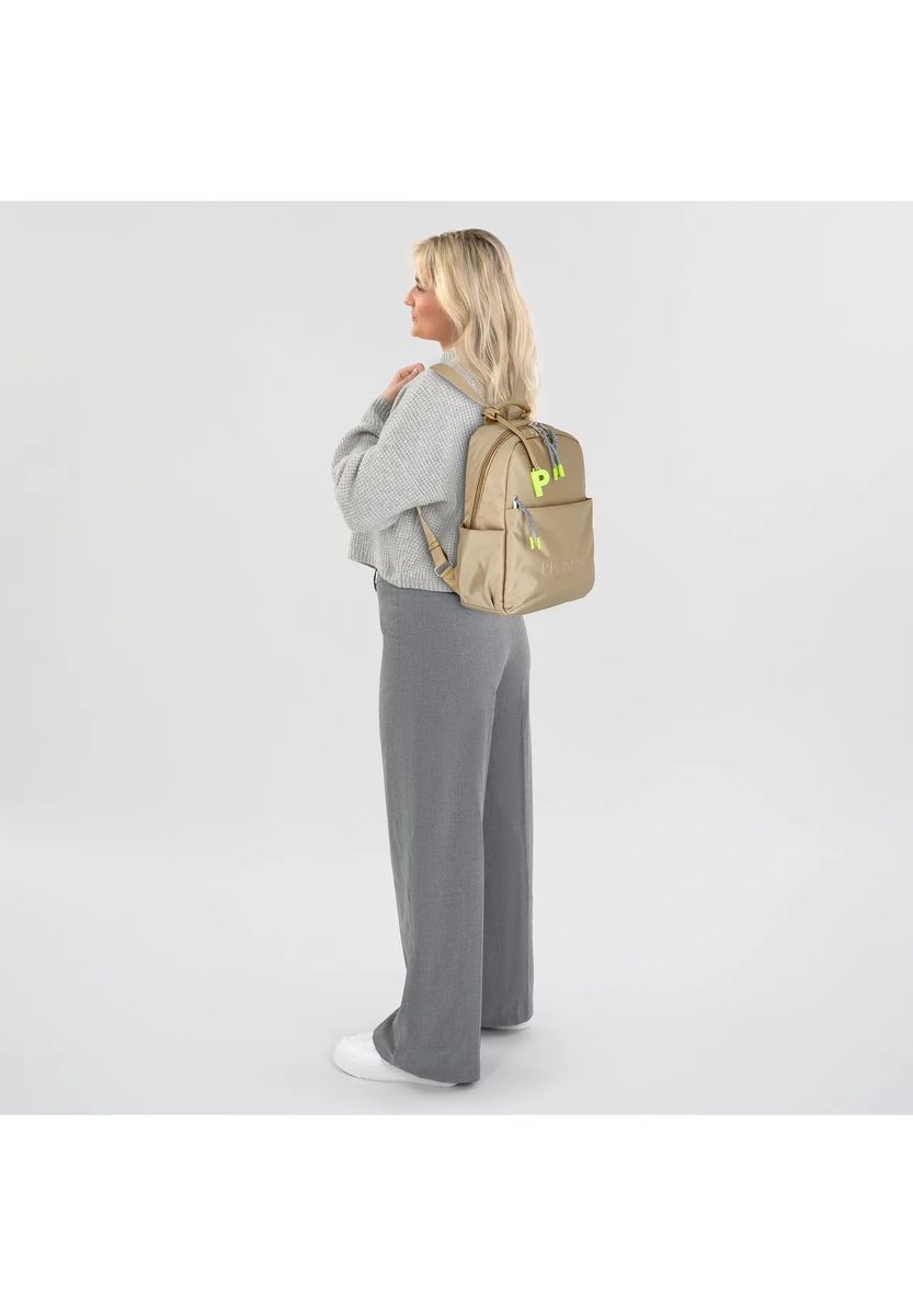 Moderner Tech-Rucksack aus Nylon