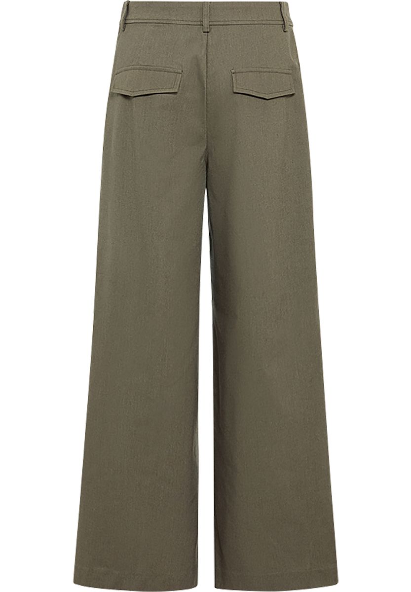 Weite Stoffhose mit Bügelfalten