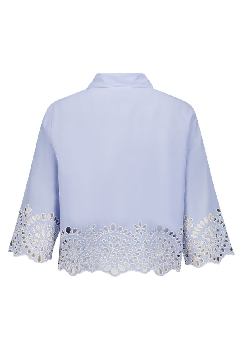 Hemdbluse mit aufwendiger Lochstickerei