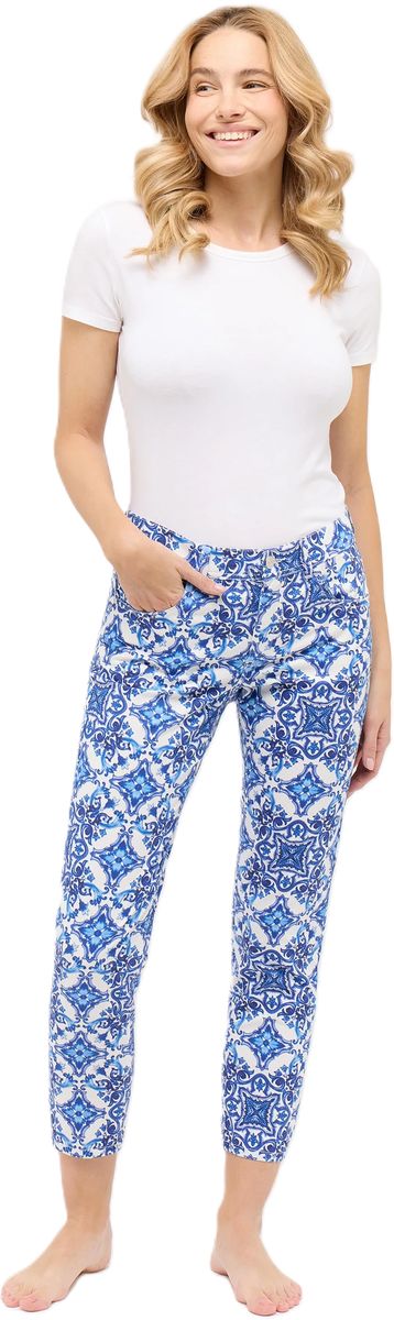 Slim-Jeans mit blauem Ornament-Print