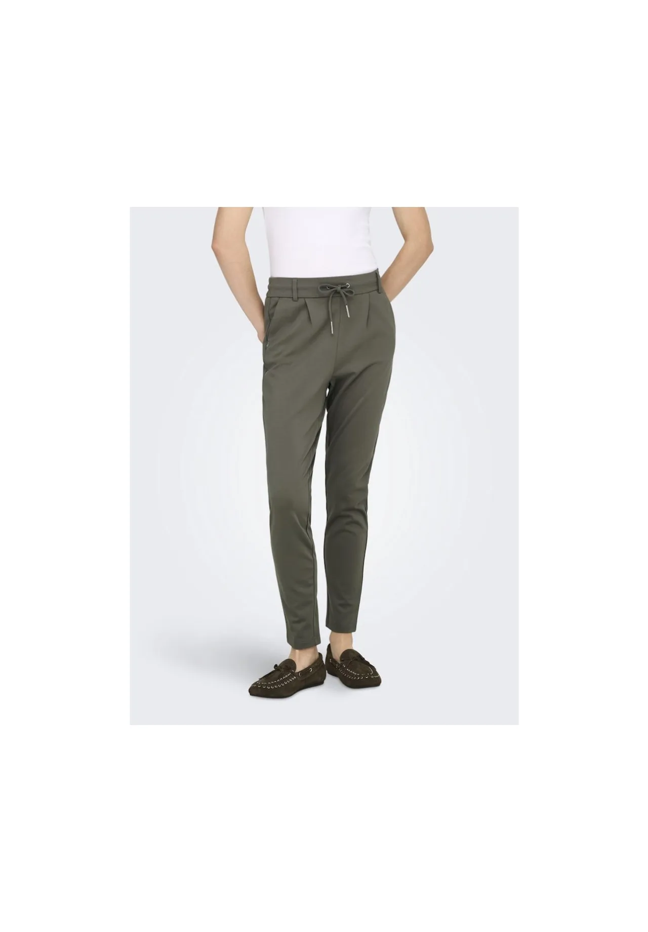 Schmal zulaufende Chinohose mit Tunnelzug
