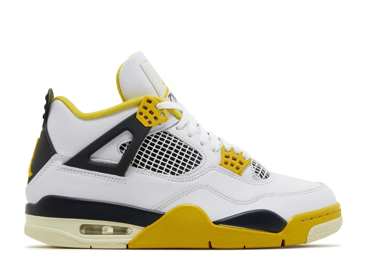 Air Jordan 4 Retro Sneaker