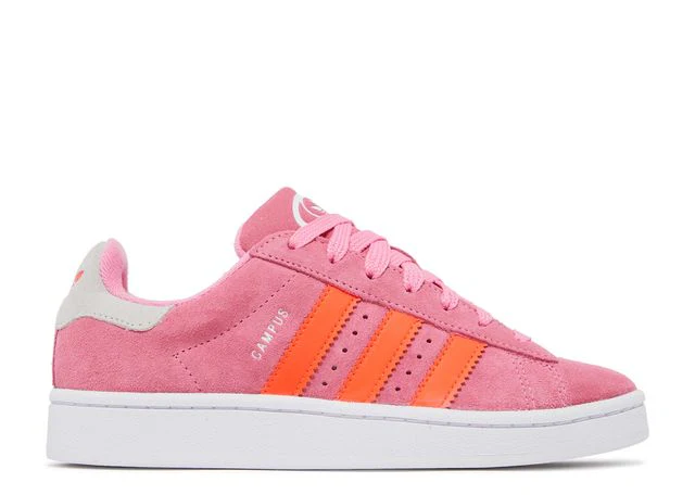 Klobige Wildleder-Sneaker mit Plateau