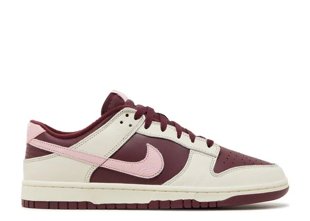 Dunk Low Retro Sneaker