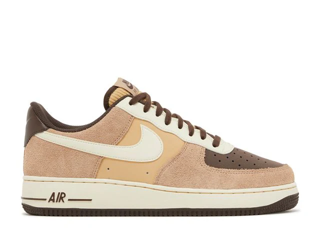 Ikonischer Low-Top Wildleder Sneaker