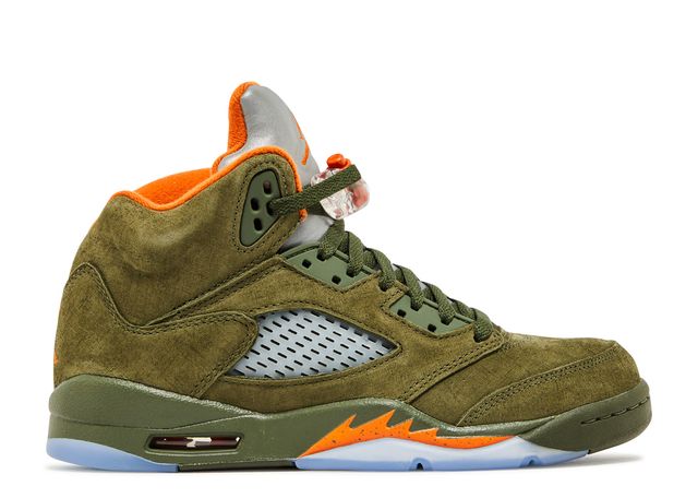 High-Top Basketballsneaker aus Wildleder