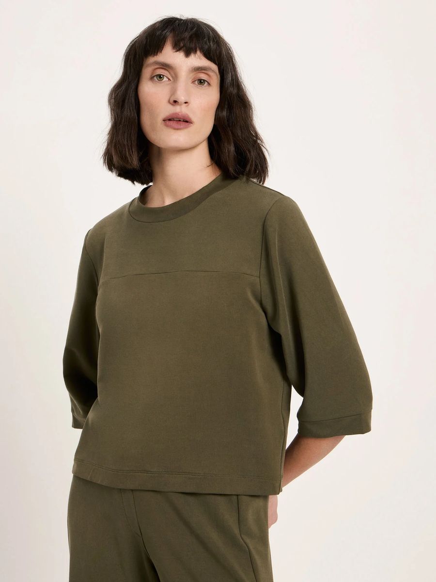 Minimalistisches Tencel-Boxy-Top