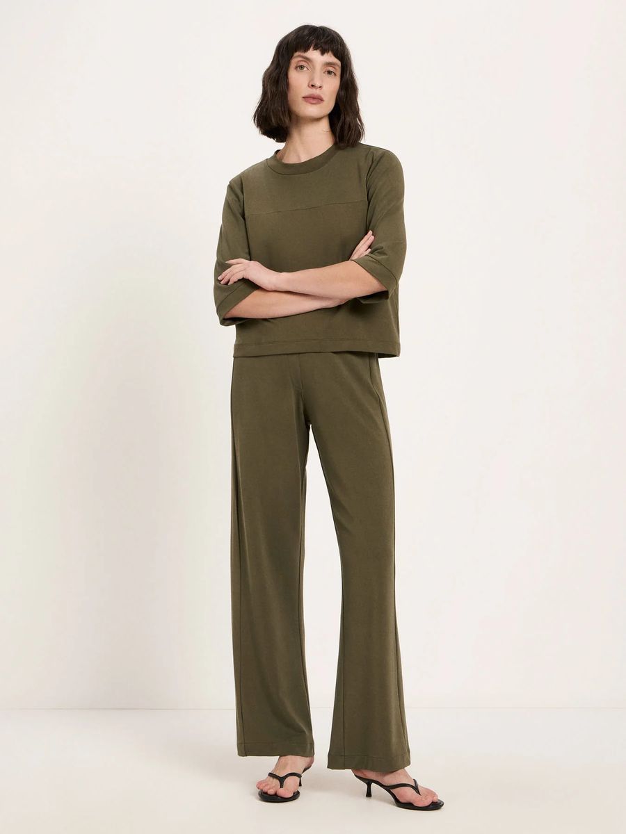 Minimalistisches Tencel-Boxy-Top