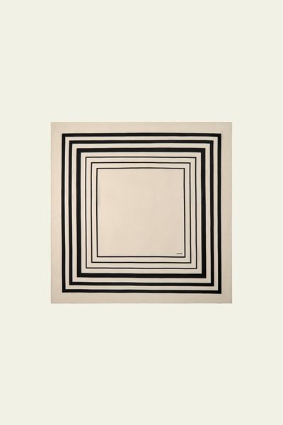 Seidenschal mit geometrischem Rahmen