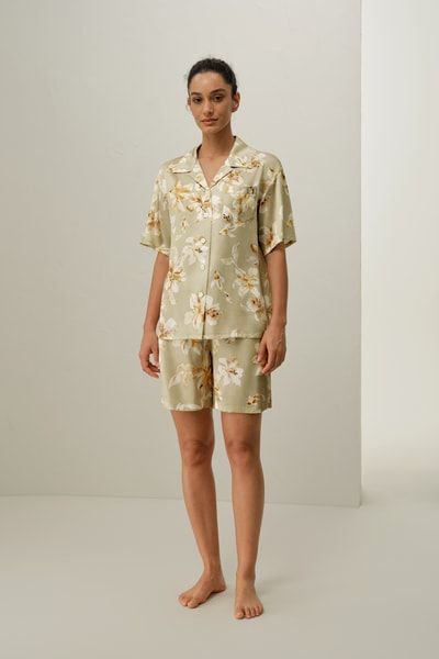Seiden-Pyjama-Set mit Sternzeichen-Print