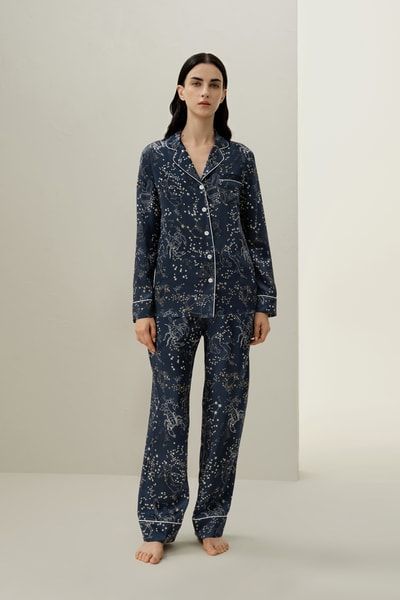 Seidenpyjama-Set mit Skorpion Sternzeichen