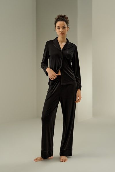 Luxuriöses Seidenjersey-Pyjama-Set