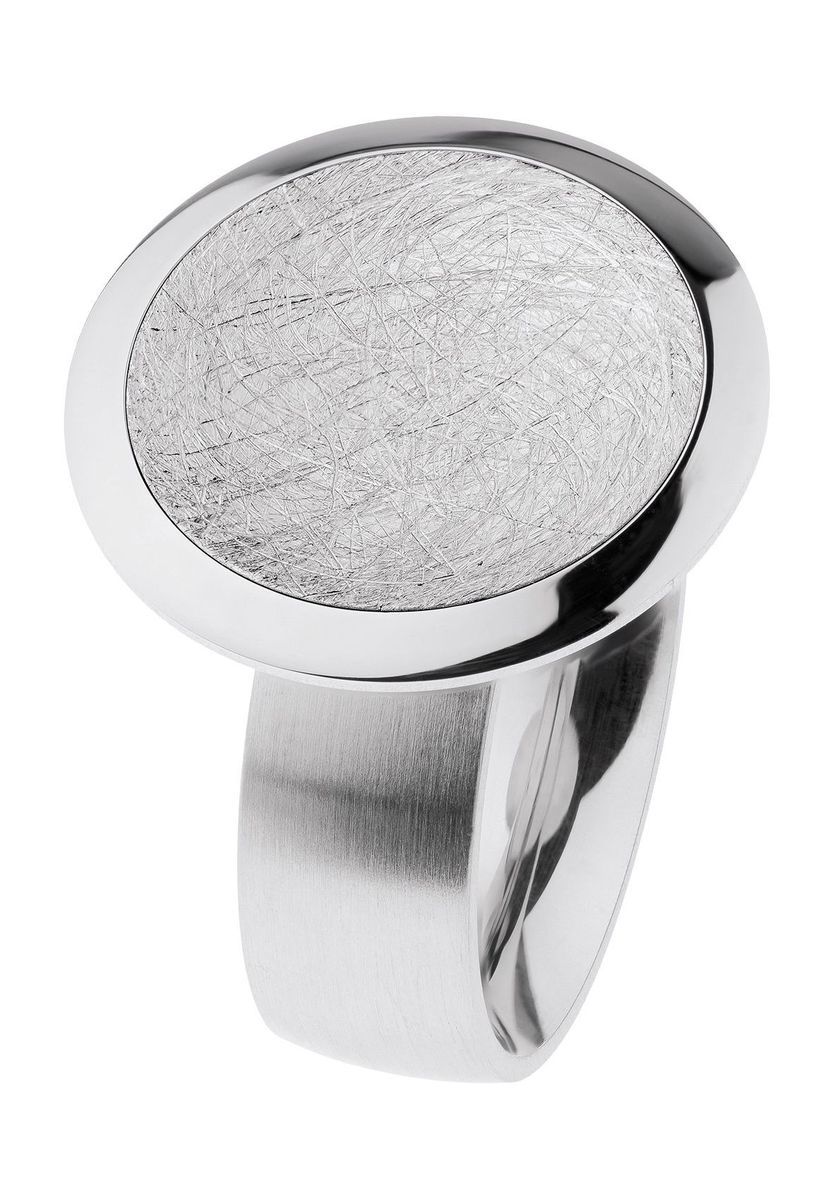 Statement-Ring mit strukturierter Rundplatte
