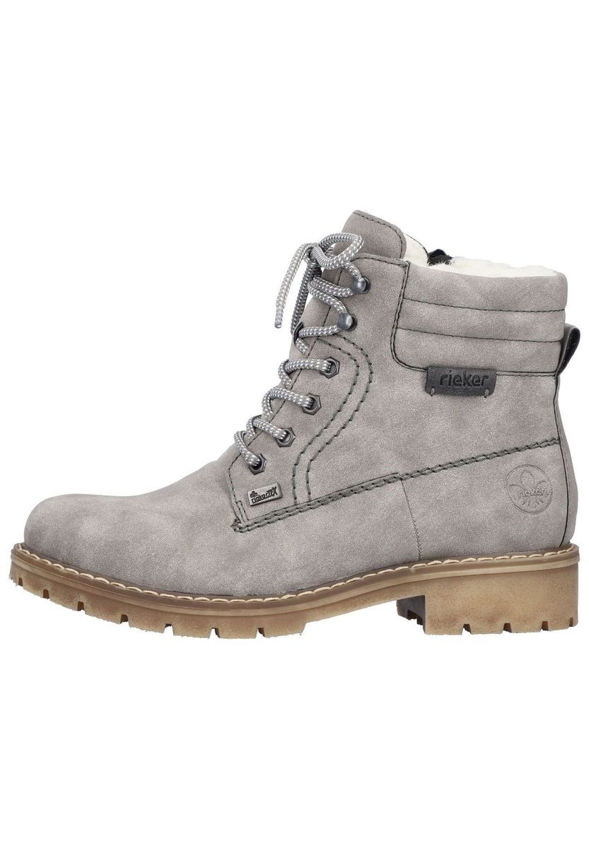 Gefütterte Schnürstiefeletten für den Winter