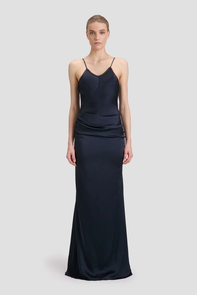 Abendkleid mit Spitze und Drappierung