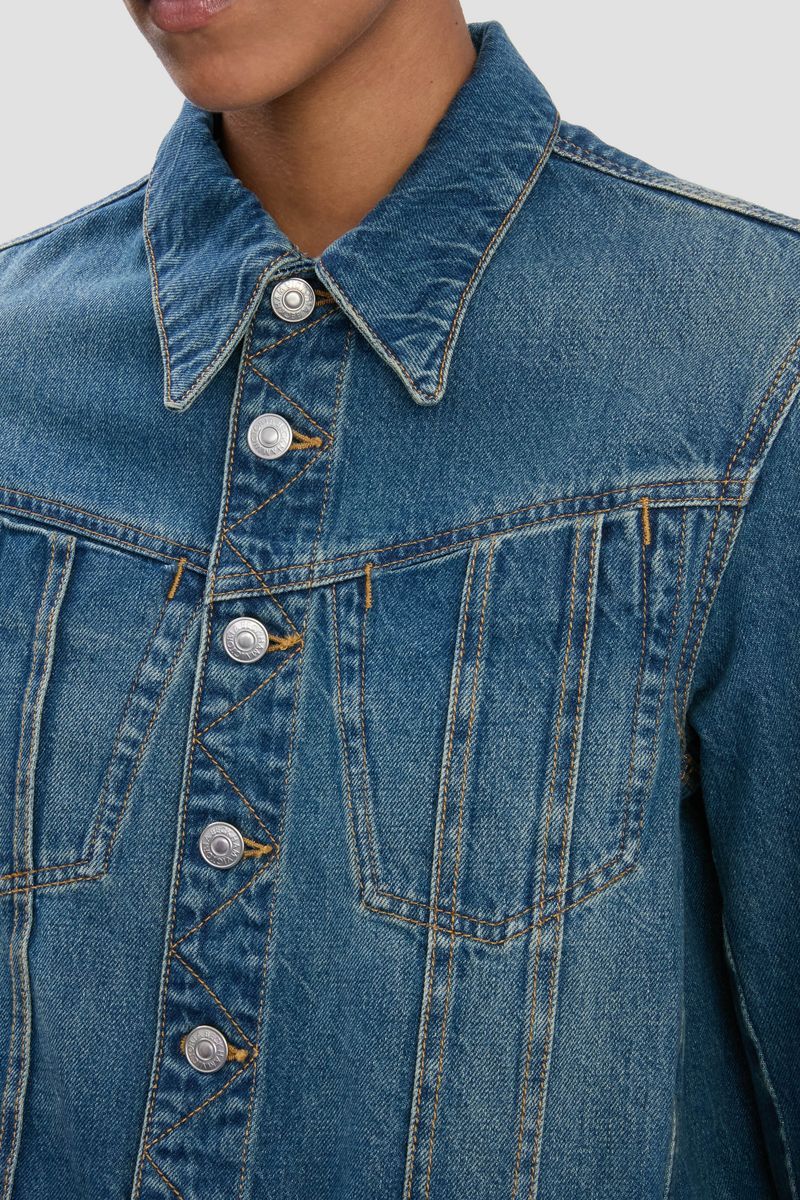 Kurze Jeansjacke mit extralangen Ärmeln