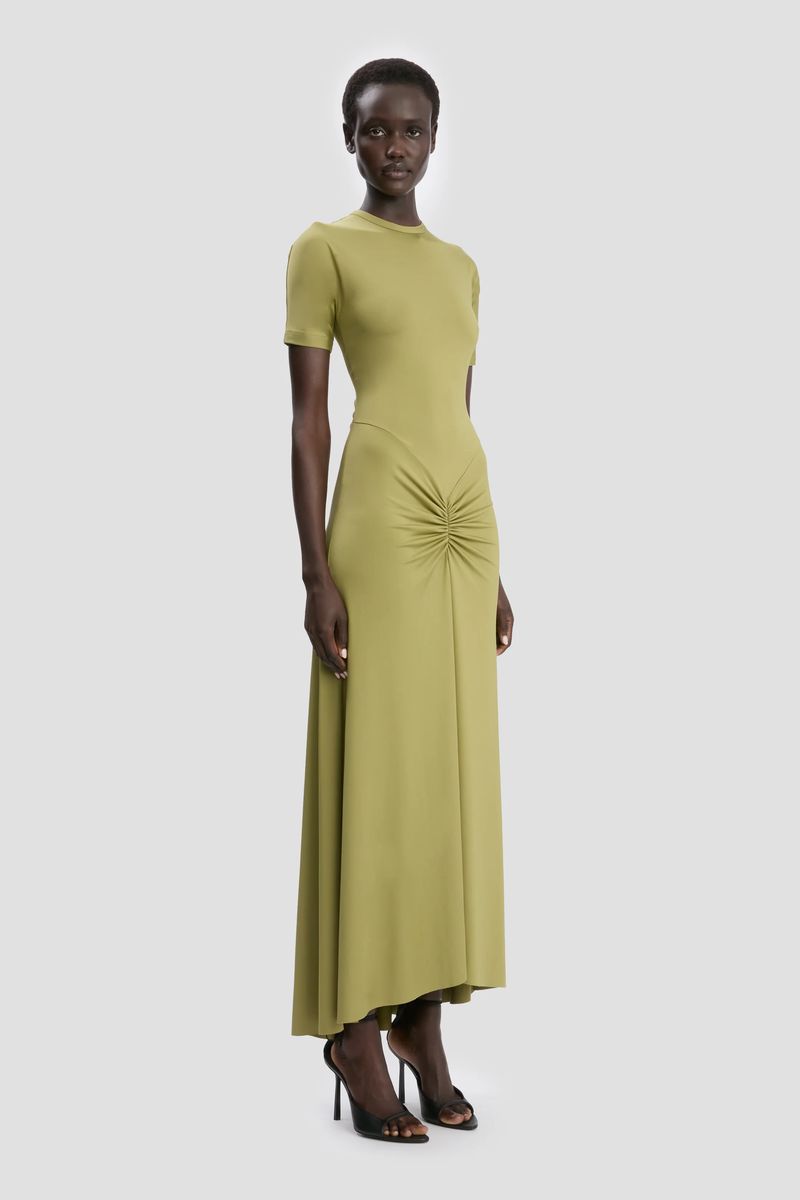Midikleid mit Taillenraffung