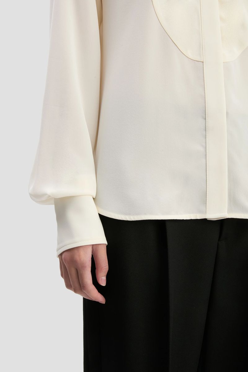 Seidenhemd mit Latz-Detail im Smoking-Stil