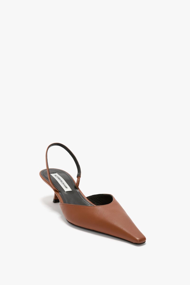 Spitz zulaufende Slingback-Pumps aus Leder