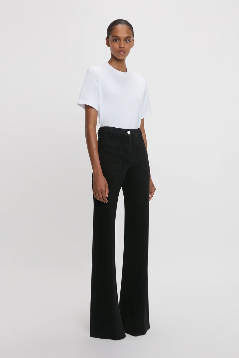 Hoch taillierte Jeans mit weitem Bein