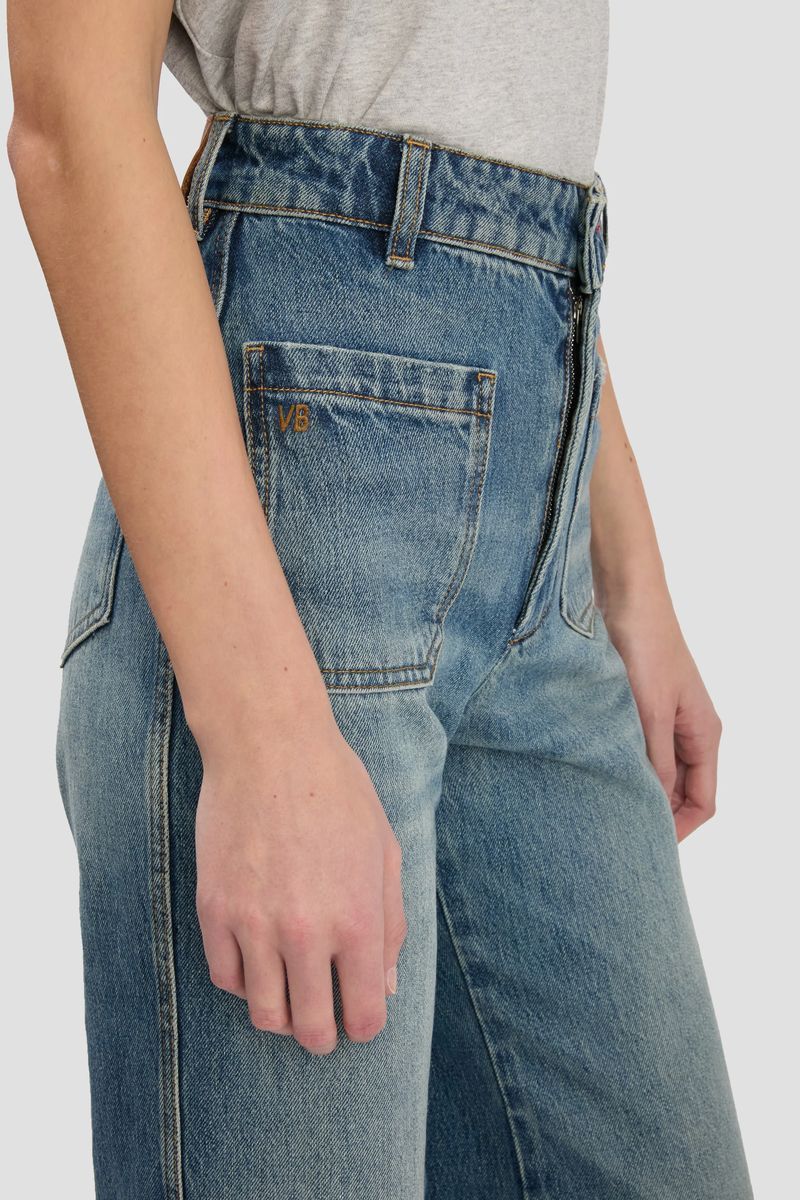 Weit geschnittene Jeans mit hoher Taille
