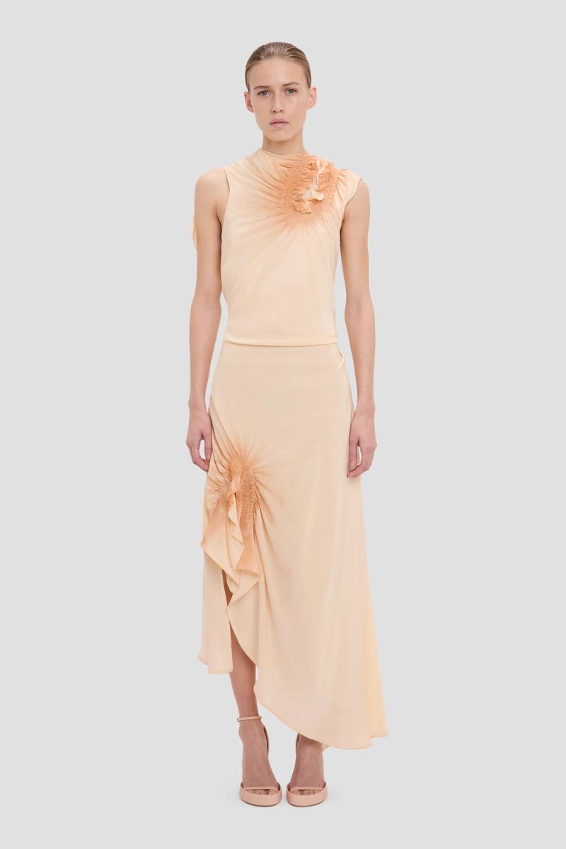 Asymmetrisches Midikleid aus Seide mit Smok-Details