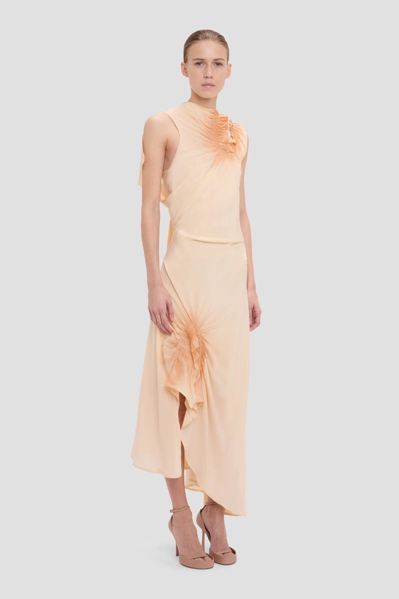Asymmetrisches Midikleid aus Seide mit Smok-Details
