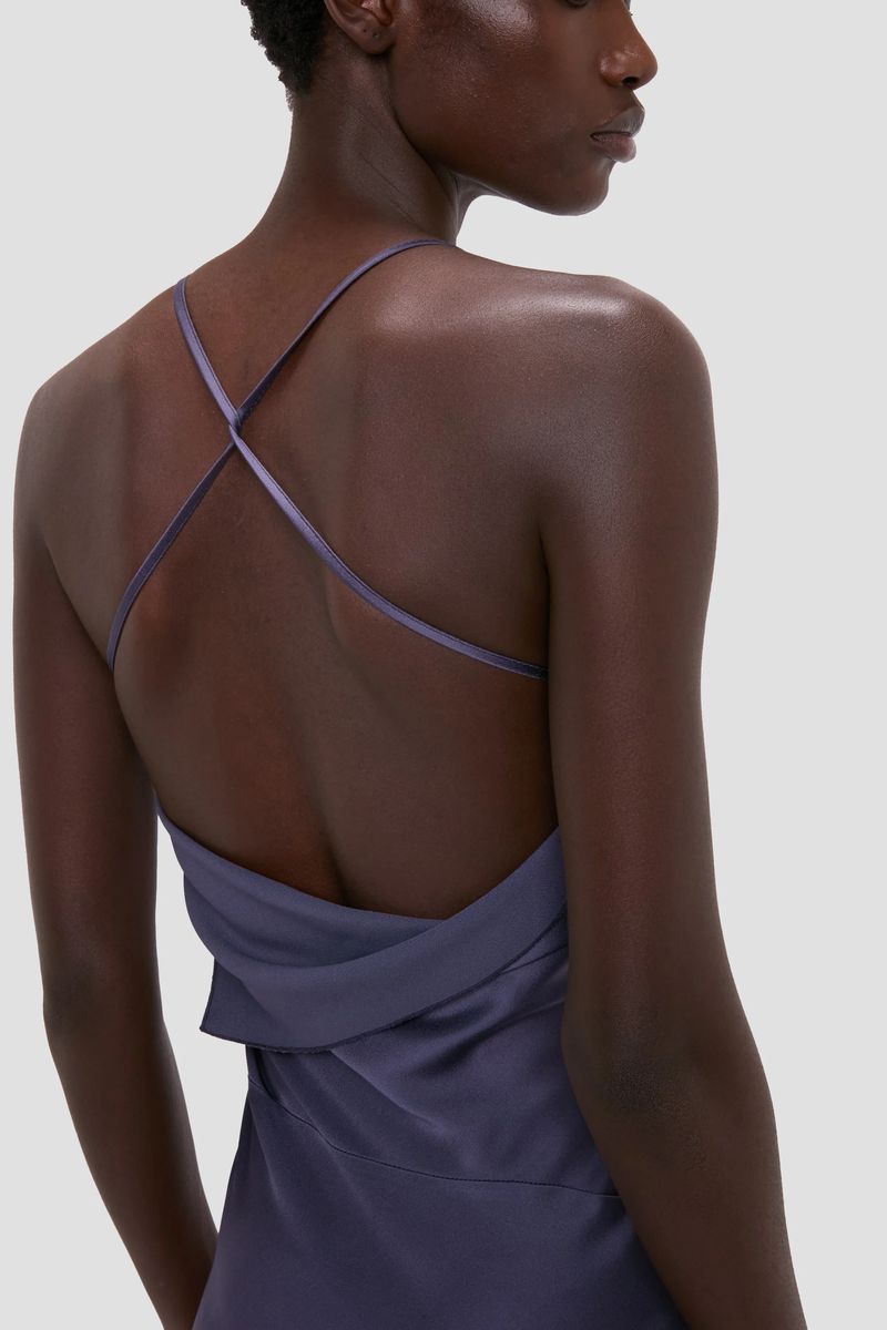 Drapiertes Satin-Abendkleid mit Knoten
