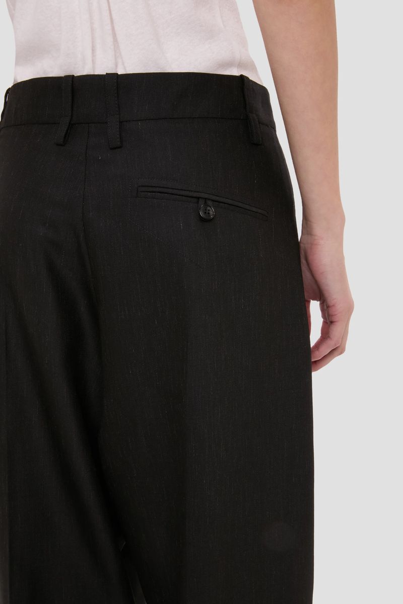 Relaxte Wollhose mit geschwungenem Bein