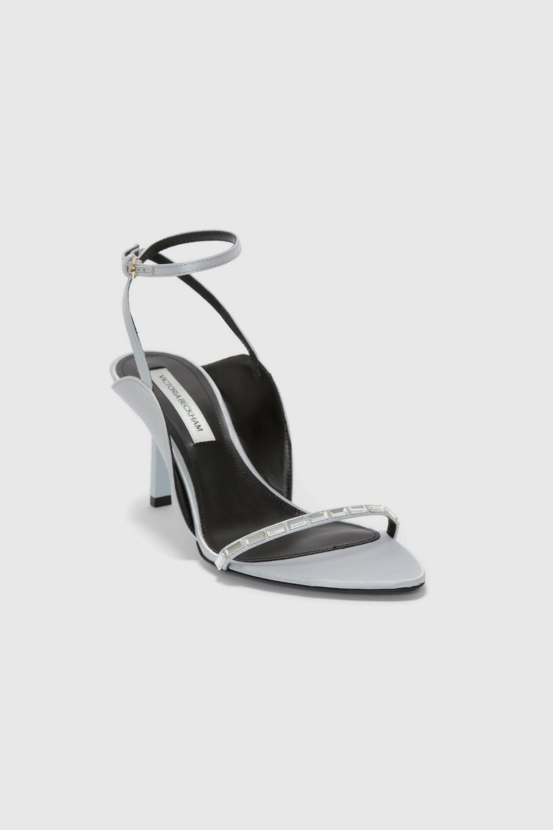 Elegante verzierte Satin-Sandalette