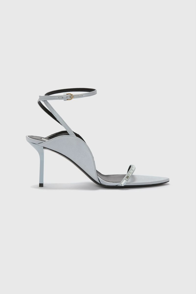 Elegante verzierte Satin-Sandalette
