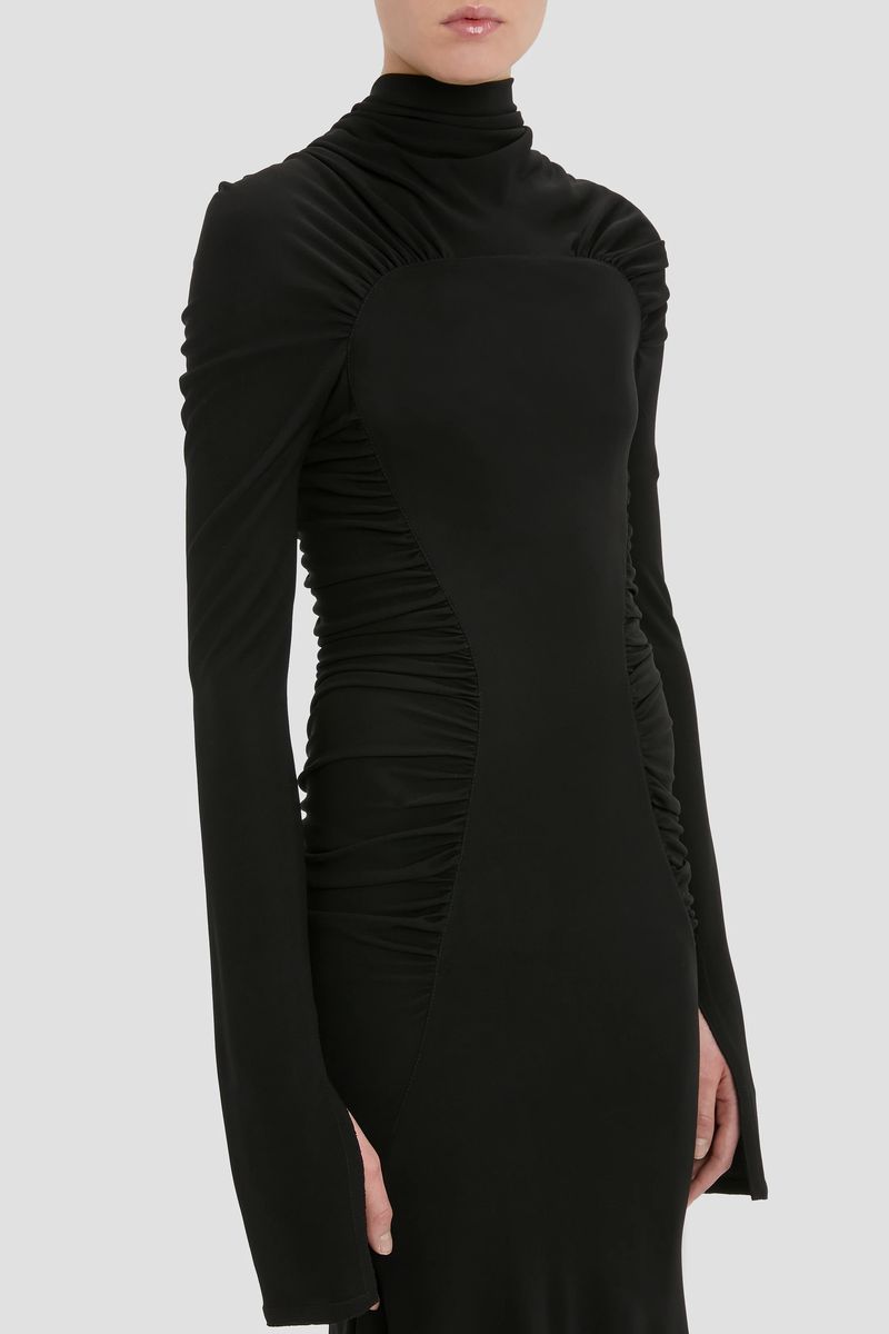 Hochgeschlossenes Raffiniertes Midi-Kleid