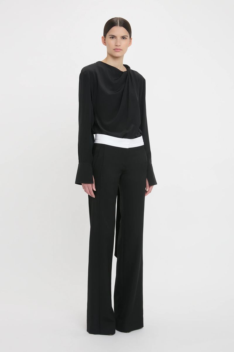 Weite Hose mit kontrastierendem Bund