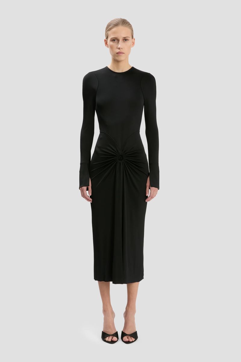 Langärmliges drapiertes Midikleid