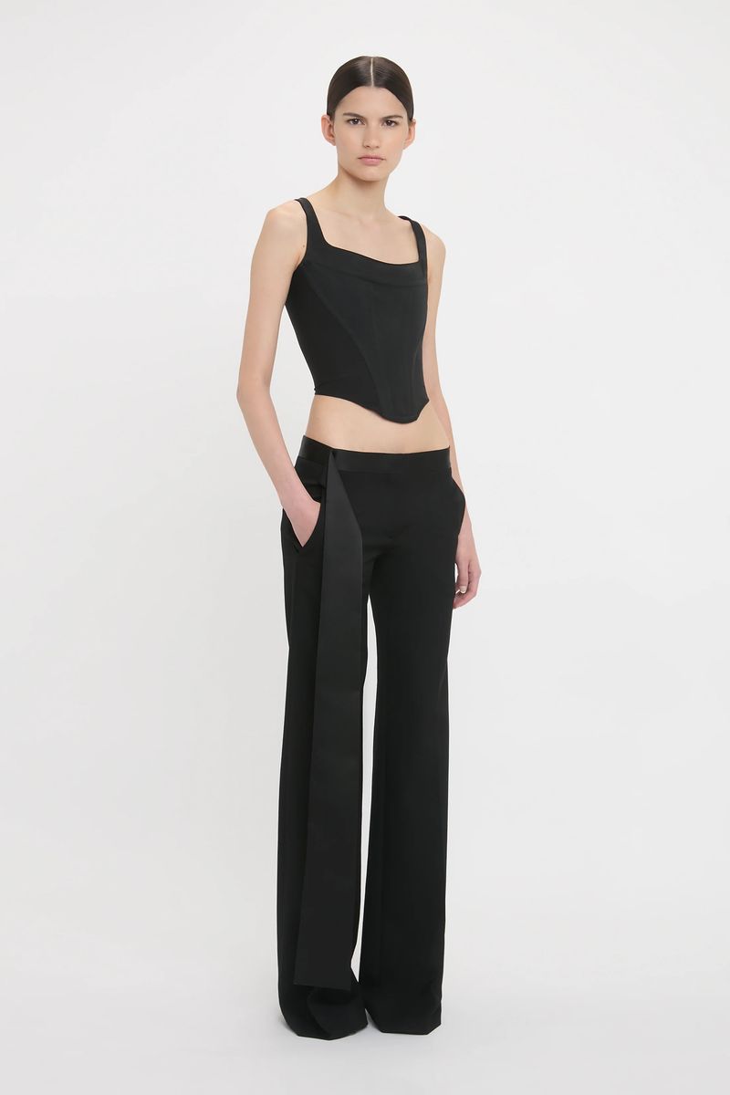 Elegante Smokinghose mit Satinbund