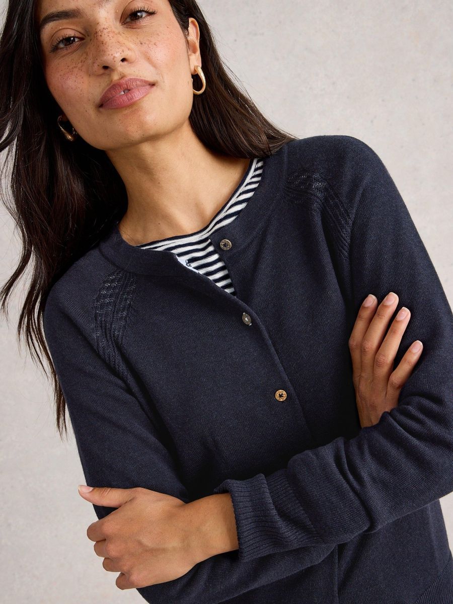 Klassische Bio-Baumwoll-Strickjacke