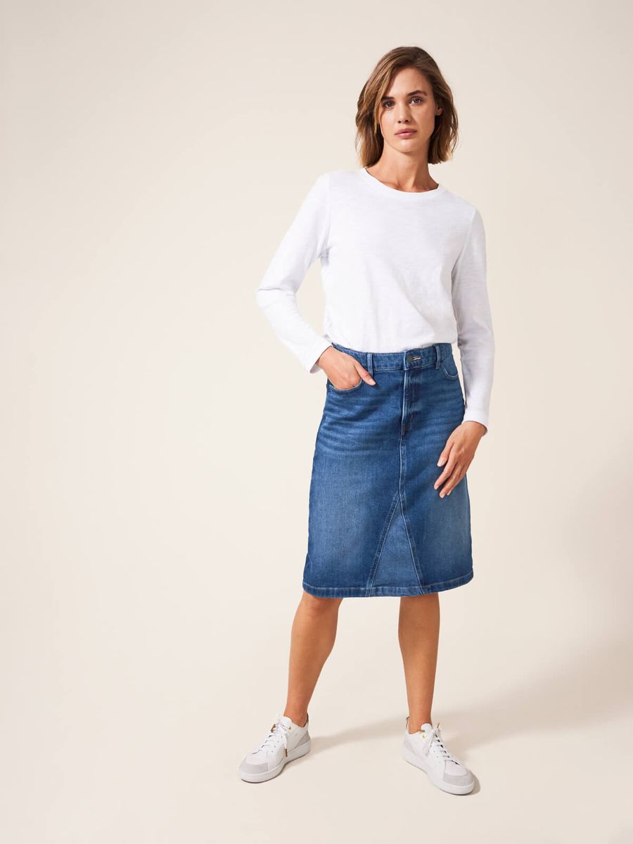Klassischer Jeansrock mit vorderem Schlitz