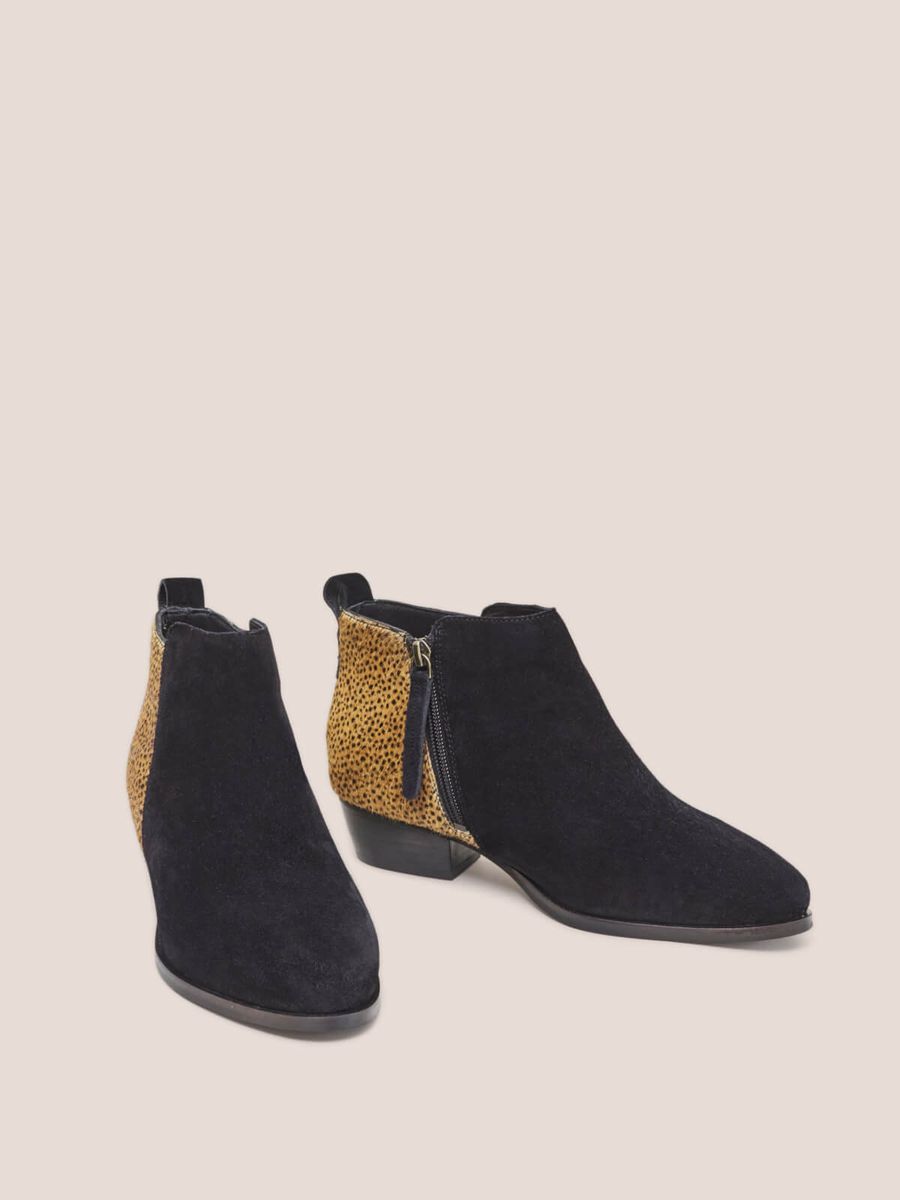 Stiefeletten aus Wildleder mit Tiermuster