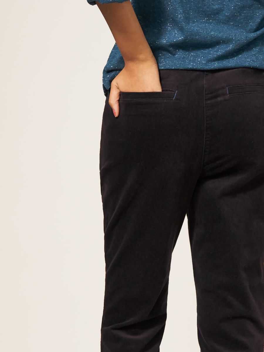 Klassische Cordhose in Knöchellänge